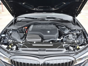 2021¿ 330i M\ҹb l(f)әC