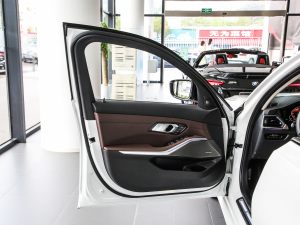 2021¿ 330i M\(yn)ҹb g