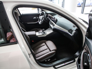 2021¿ 330i M\(yn)ҹb g