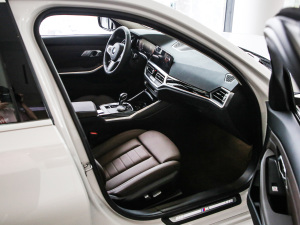 2021¿ 320Li M\b п؅^(q)