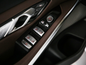 2021¿ 320Li M\b п؅^(q)