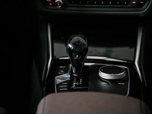 2021¿ 320Li M\b п؅^