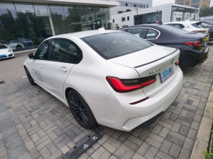 2021¿ 325Li M\ҹb 45