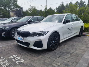 2021¿ 325Li M\ҹb ǰ45