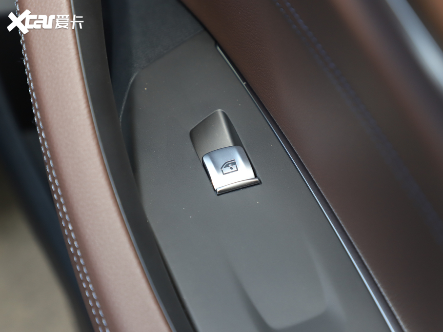 2021RX3 xDrive28i M\b