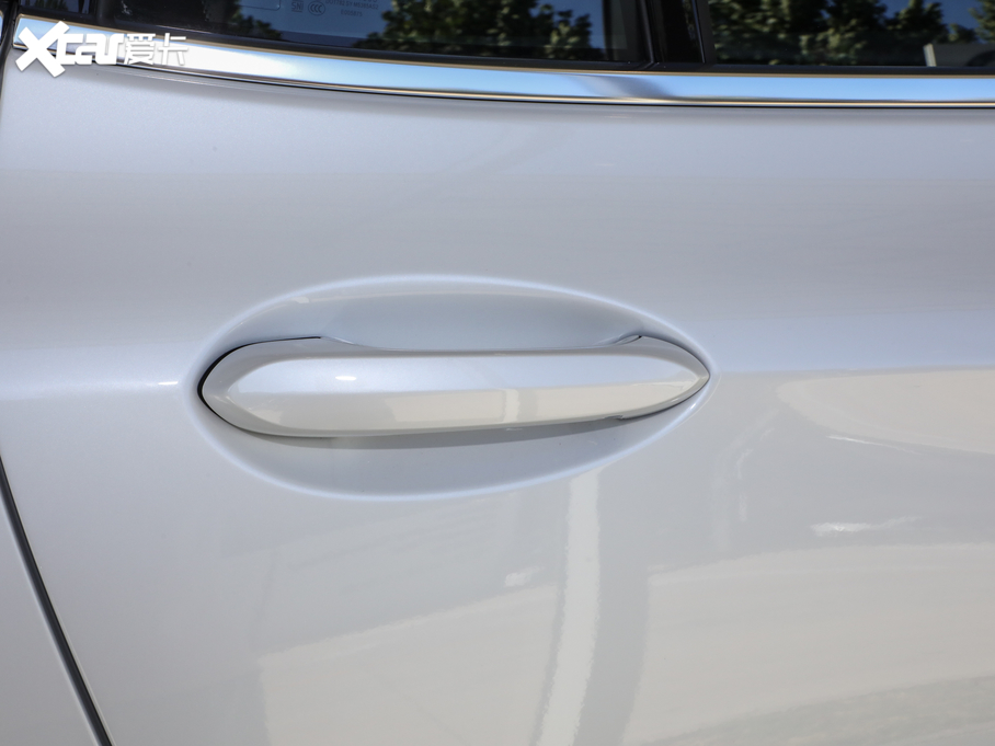 2021RX3 xDrive28i Ab 