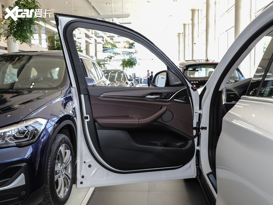 2021RX3 xDrive28i Ab 