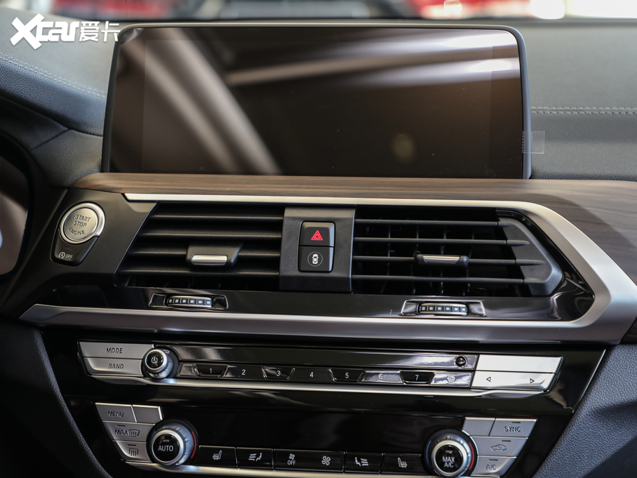 2021RX3 xDrive28i Ab 