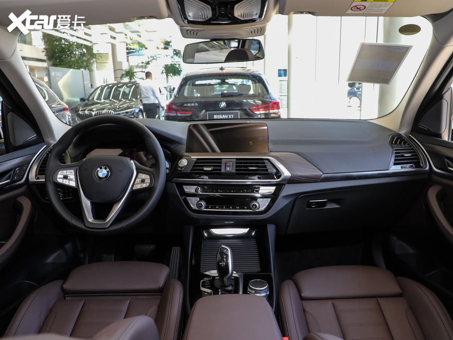 2021RX3 xDrive28i Ab 