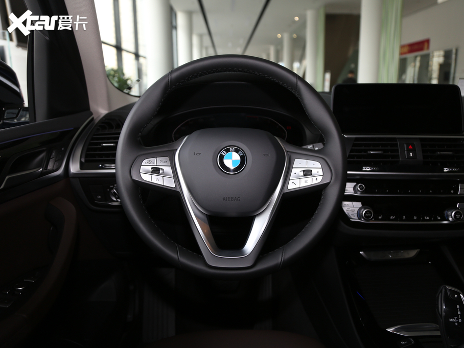 2021RX3 xDrive25i Ab 