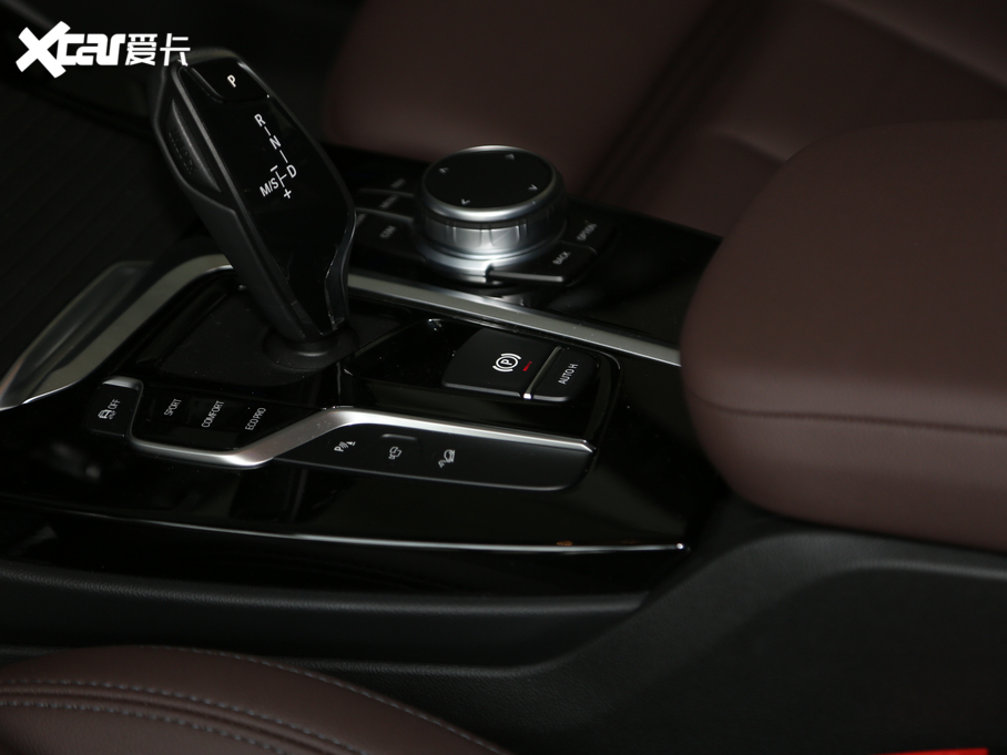 2021RX3 xDrive25i Ab 