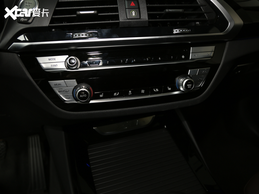 2021RX3 xDrive25i Ab 