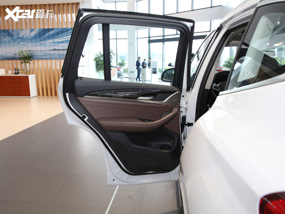 2021RX3 xDrive30i I M\b