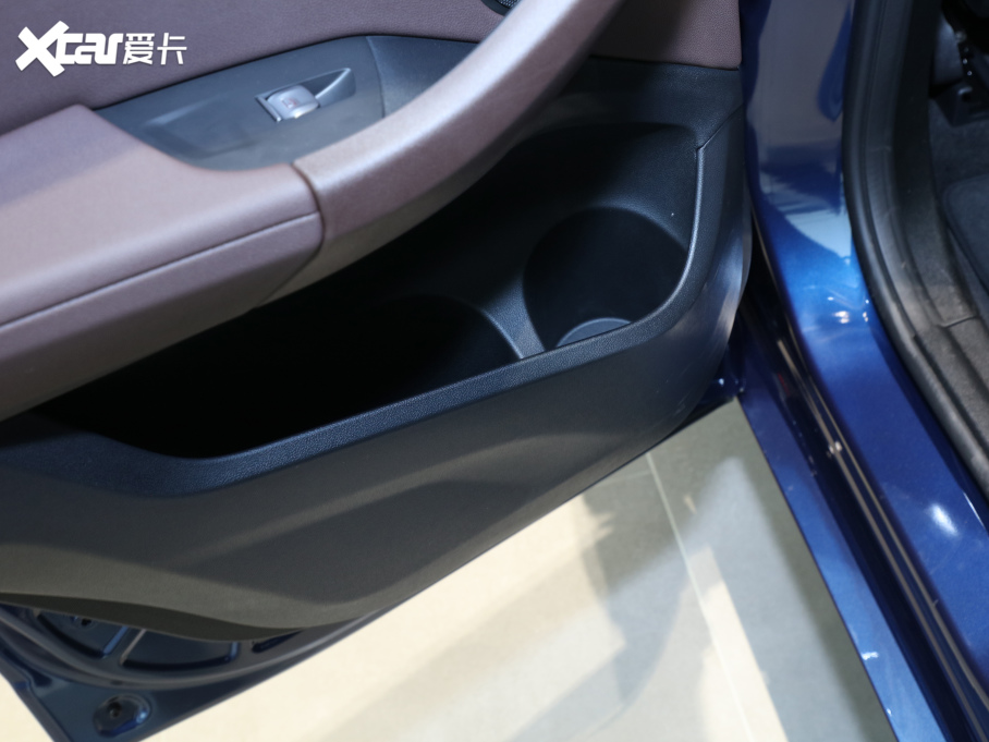 2021RX3 xDrive25i M\b