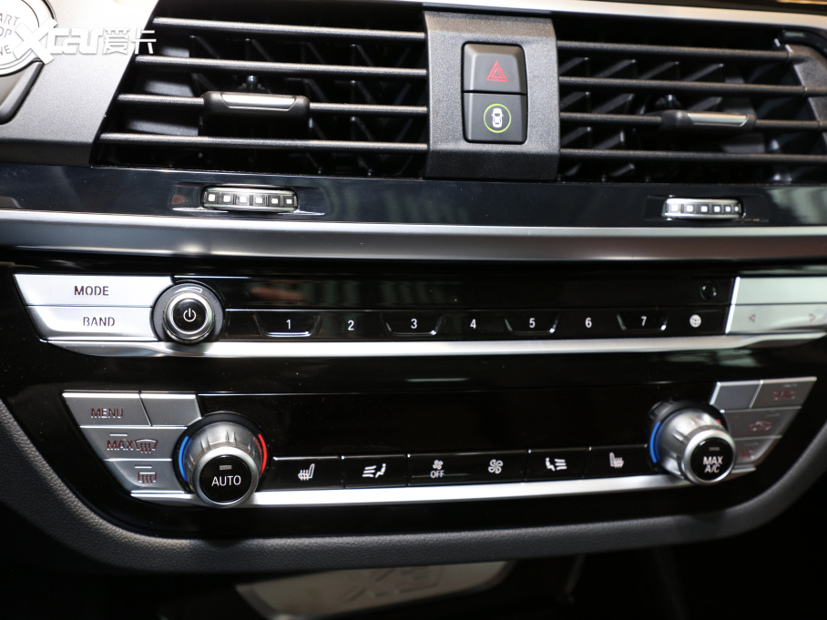 2021RX3 xDrive25i M\b