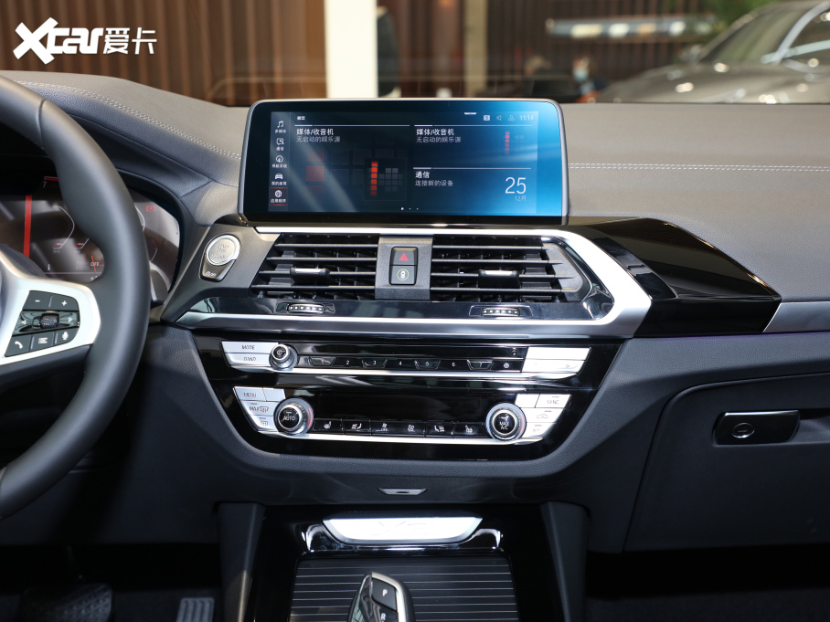 2021RX3 xDrive25i M\b