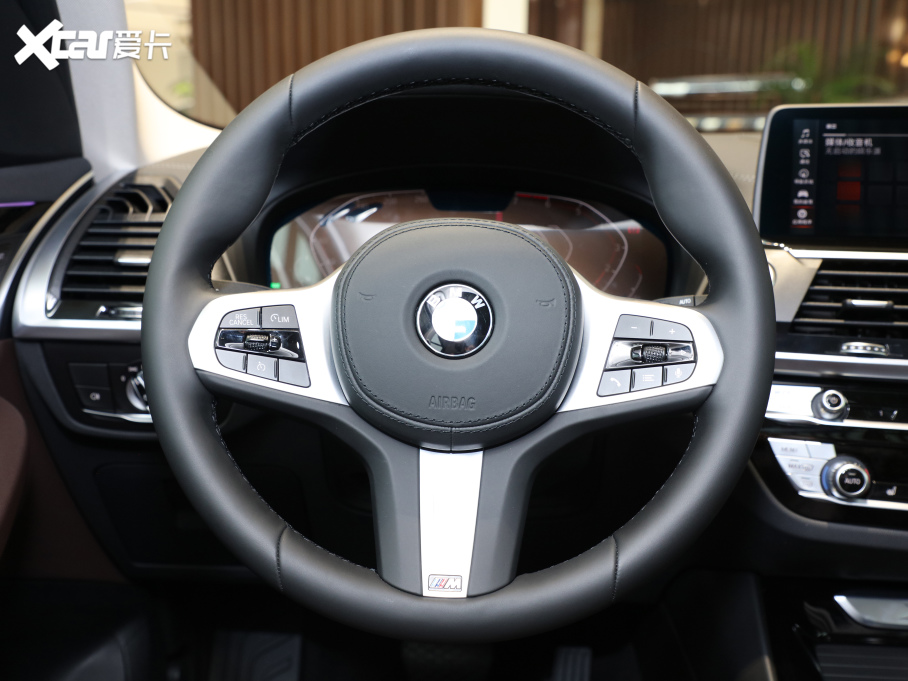 2021RX3 xDrive25i M\b