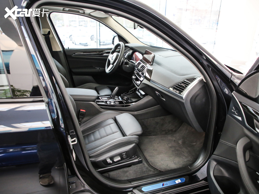 2021RX3 xDrive30i I(lng) M\(yn)(dng)b