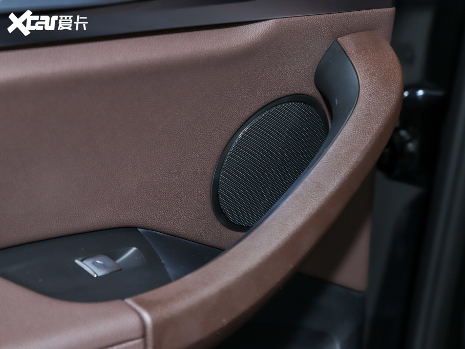 2021RX3 Ŀ xDrive25i M\b