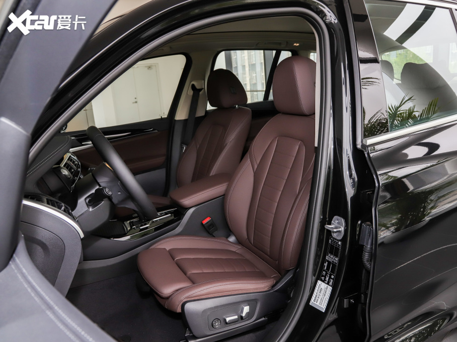 2021RX3 Ŀ xDrive25i M\b