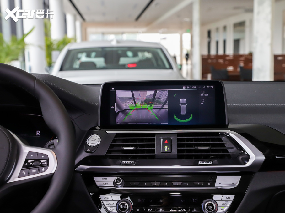 2021RX3 Ŀ xDrive25i M\b