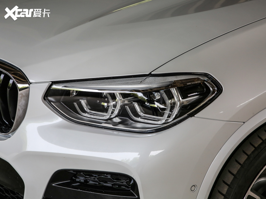 2021RX3 Ŀ xDrive30iI(lng) M\b