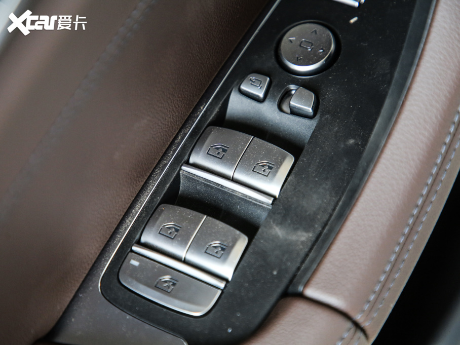 2021RX3 Ŀ xDrive30iI M\b