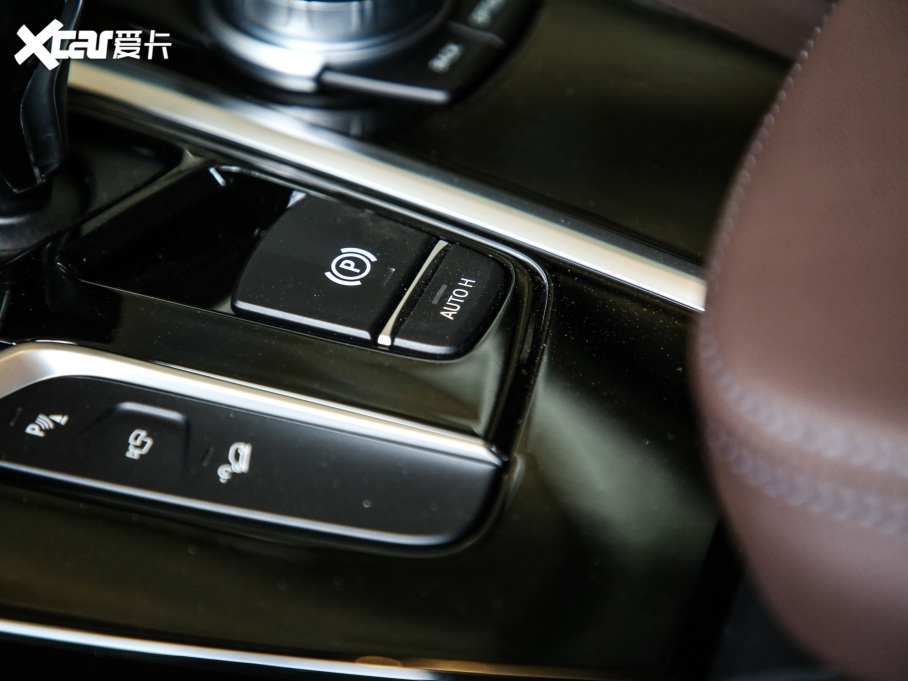 2021RX3 Ŀ xDrive30iI M\b