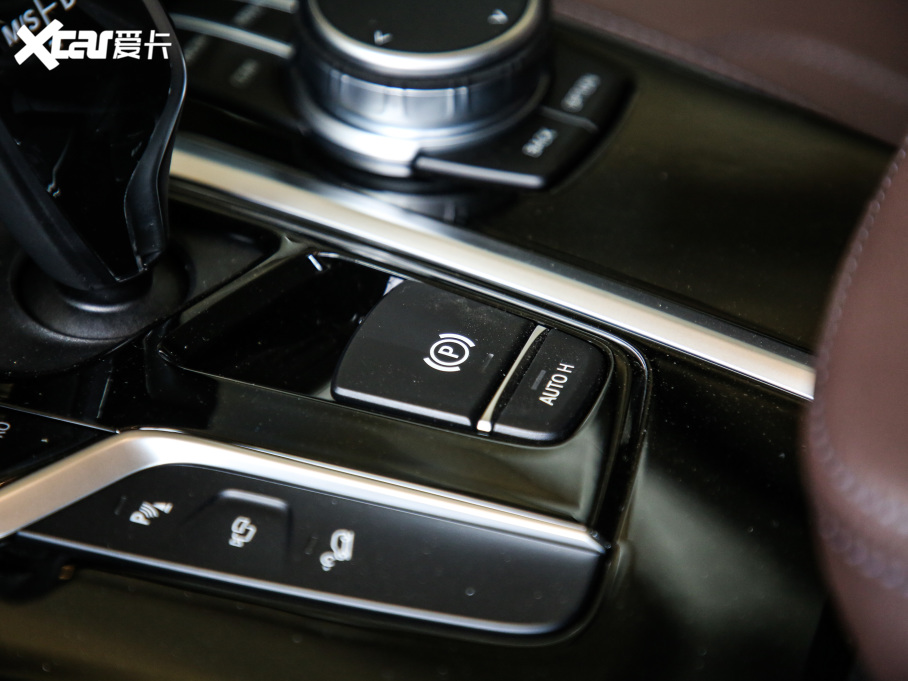 2021RX3 Ŀ xDrive30iI M\b