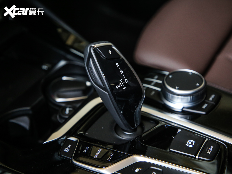 2021RX3 Ŀ xDrive30iI M\b