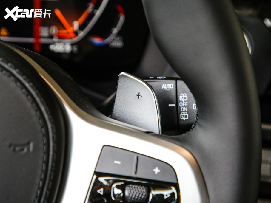 2021RX3 Ŀ xDrive30iI(lng) M\b