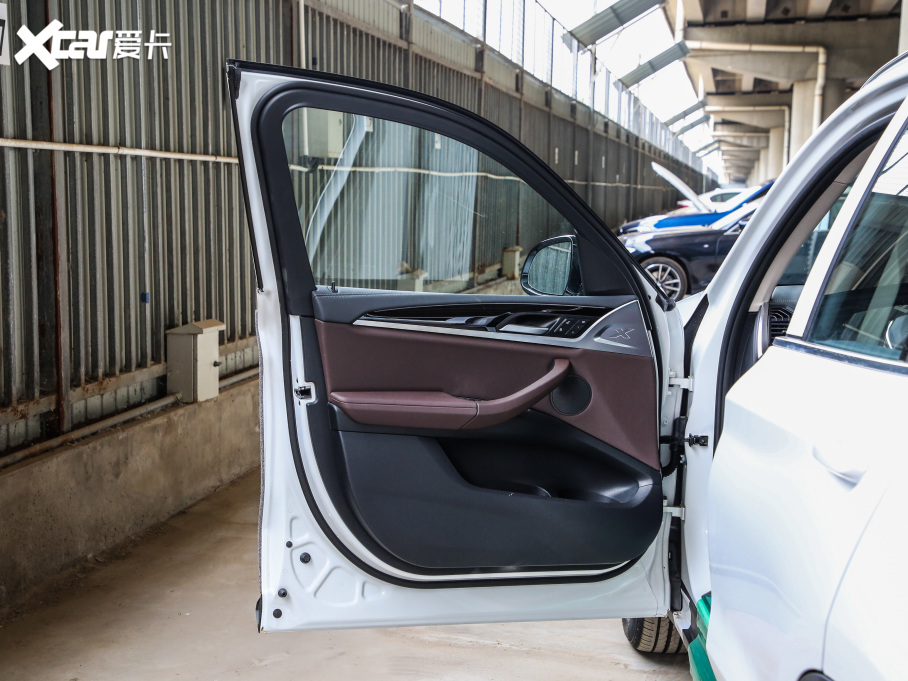 2021RX3 Ŀ xDrive25i Ab