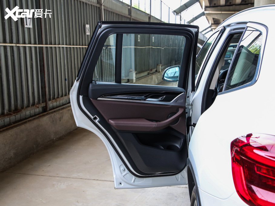 2021RX3 Ŀ xDrive25i Ab