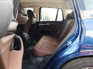 2021xDrive28i M\b ſg