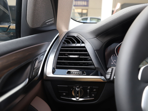 2021xDrive28i M\b п؅^(q)