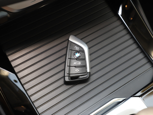 2021xDrive28i M\b ܇耳