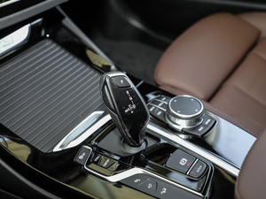 2021xDrive28i Ab  QU