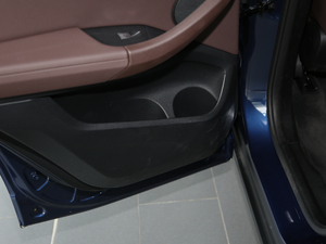 2021xDrive25i Ab  ǰTg