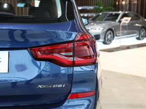 2021xDrive25i M\b β