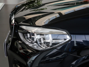 2021xDrive30i I M\b ^