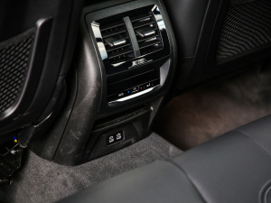 2021xDrive30i I M\b g