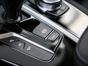 2021xDrive30i I M\b v܇Ƅ