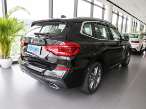 2021Ŀ xDrive25i M\b w^