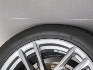 2021Ŀ xDrive25i M\b ݆̥ߴ