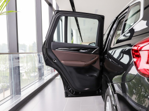 2021Ŀ xDrive25i M\b ܇T