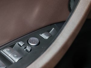 2021Ŀ xDrive25i M\b п؅^