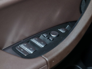 2021Ŀ xDrive25i M\(yn)(dng)b {܇(ch)ƅ^(q)	