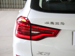 2021Ŀ xDrive30iI M\b ^