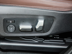 2021Ŀ xDrive30iI M\b {{