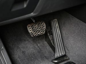 2021Ŀ xDrive30iI M\b п؅^